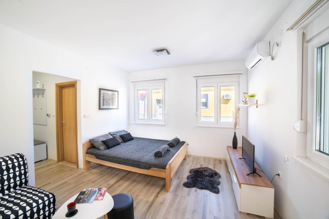 Apartman Iva Apartment Вършац Екстериор снимка