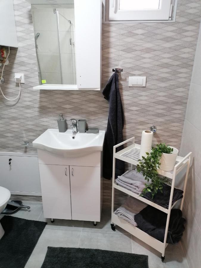 Apartman Iva Apartment Вършац Екстериор снимка