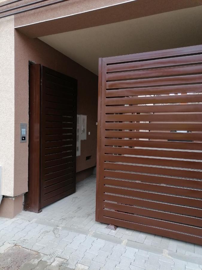 Apartman Iva Apartment Вършац Екстериор снимка